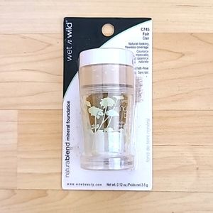 Wet n Wild Natural Blend Mineral Foundation With Brush C745 FAIR